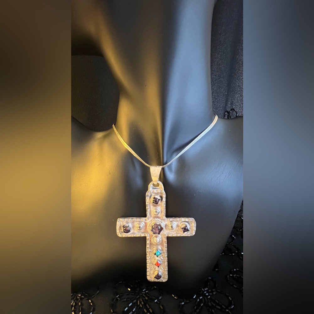 Vintage Hallmarked .925 Sterling Cross w/Genuine Stones & .925 Cobra Chain.